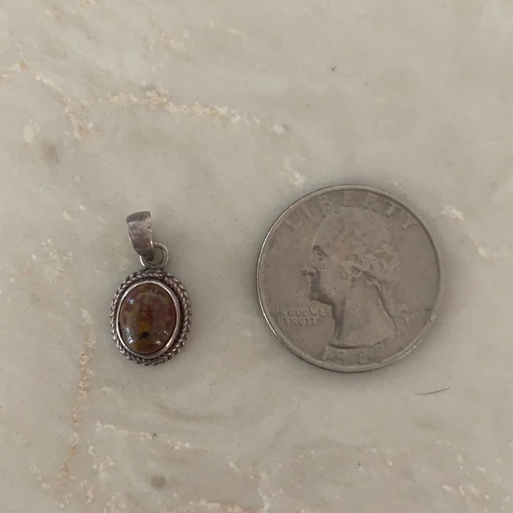 Single Pendant - Picture 3 of 3